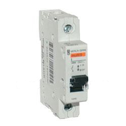 Выключатель-разъединитель 15005 20А 1 полюс на DIN-рейку (Schneider Electric) ― Kabel-electro.ruE-mail: city-electro@bk.ru Phone:(499)641-04-21
